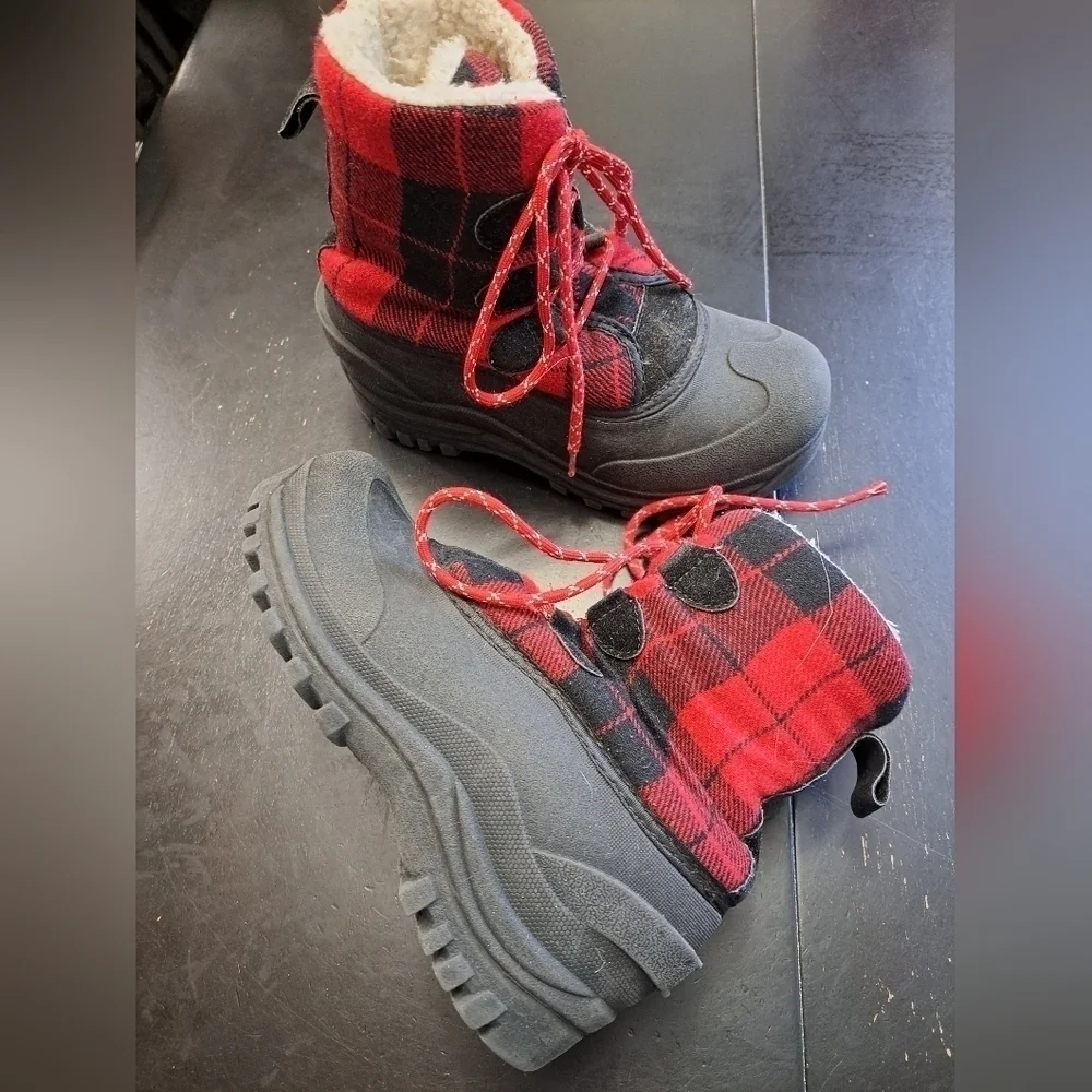 Thermolite Performance Insulation Snow Boots Girl's Size  6